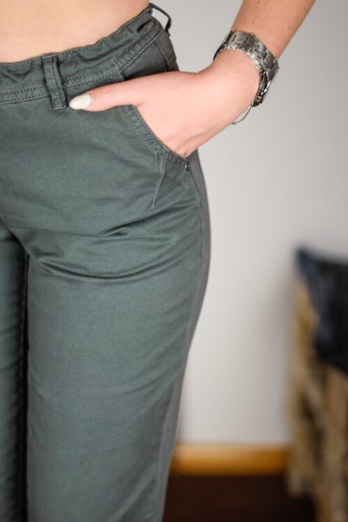 pantaloni